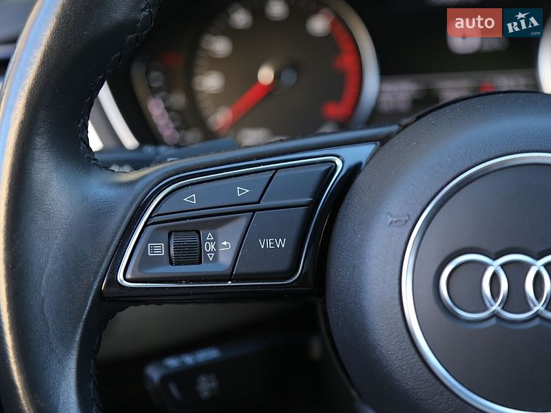 Седан Audi A4 2021 в Киеве
