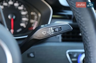 Седан Audi A4 2021 в Киеве