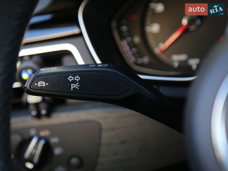 Седан Audi A4 2021 в Киеве