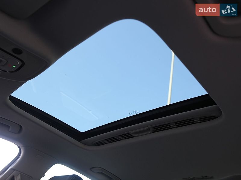 Седан Audi A4 2021 в Киеве