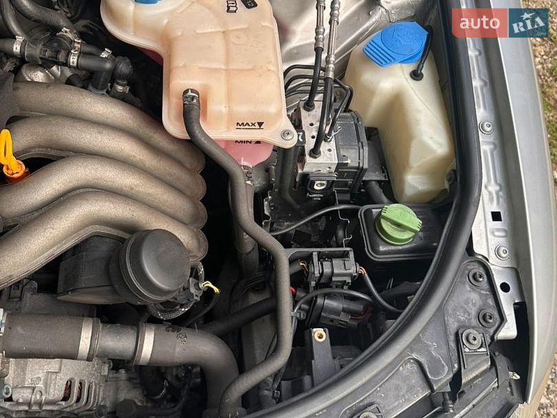 Седан Audi A4 2003 в Збаражі