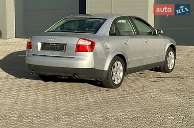 Седан Audi A4 2002 в Сарнах