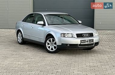 Седан Audi A4 2002 в Сарнах
