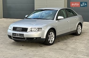 Седан Audi A4 2002 в Сарнах