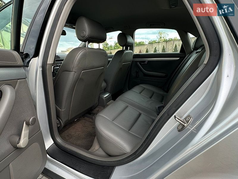 Седан Audi A4 2002 в Сарнах