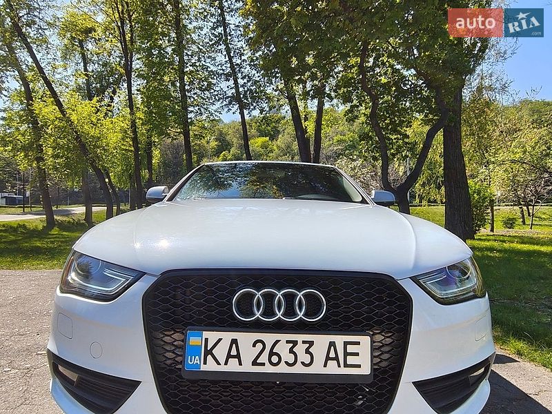 Седан Audi A4 2013 в Києві