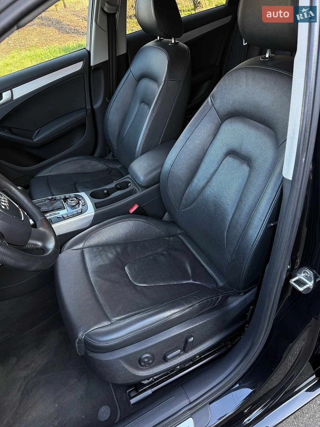 2011 Audi A4 - мініатюра 20