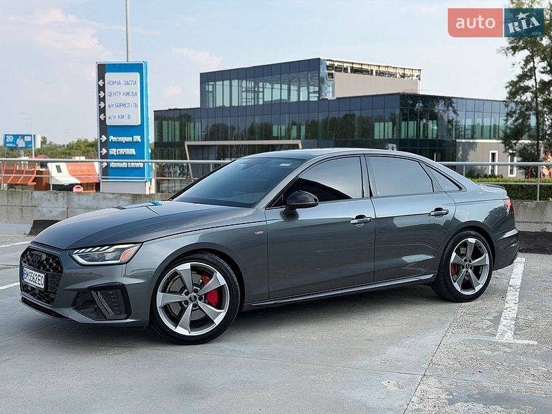 Седан Audi A4 2023 в Києві