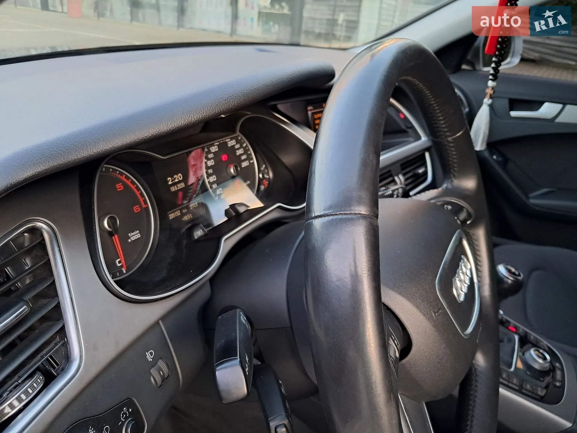 2014 Audi A4 - мініатюра 25