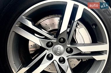 Седан Audi A4 2017 в Львові