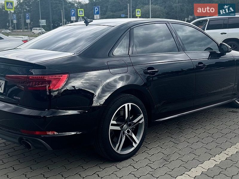 Седан Audi A4 2017 в Львові
