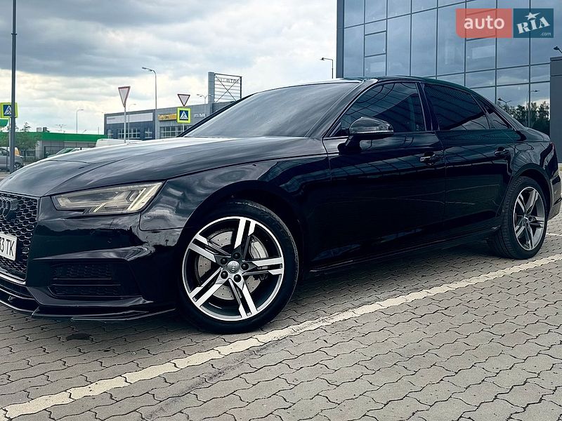 Седан Audi A4 2017 в Львові