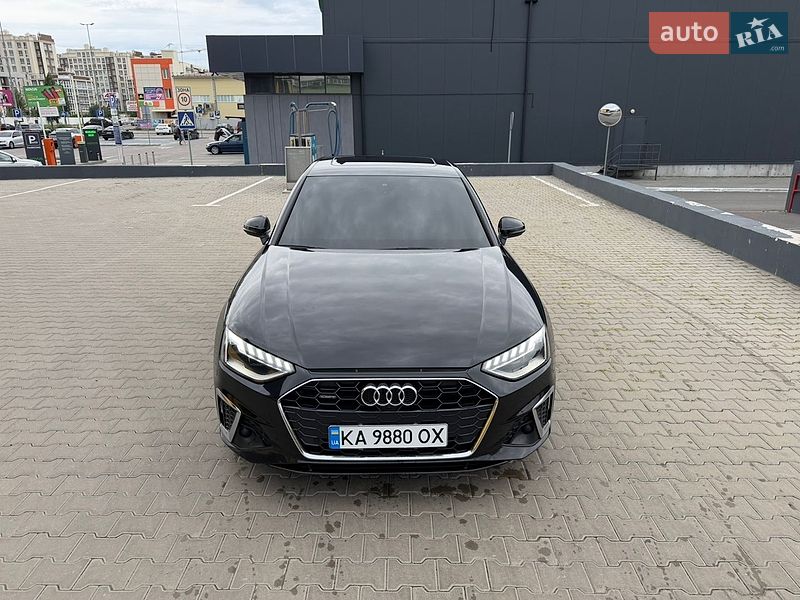 Седан Audi A4 2022 в Києві