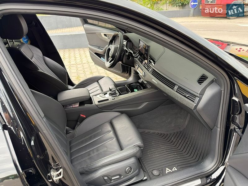 Седан Audi A4 2022 в Києві