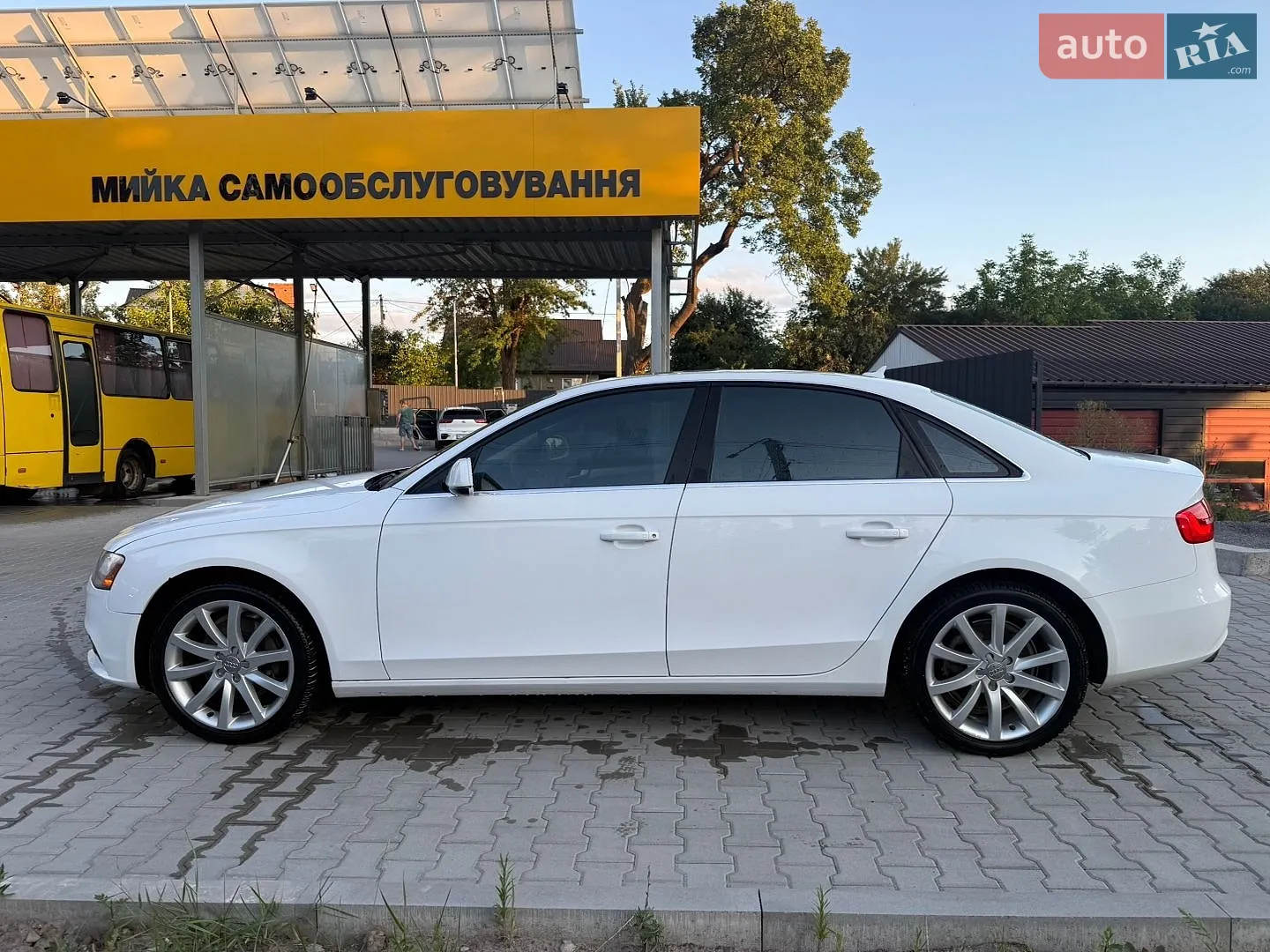2012 Audi A4 - мініатюра 4