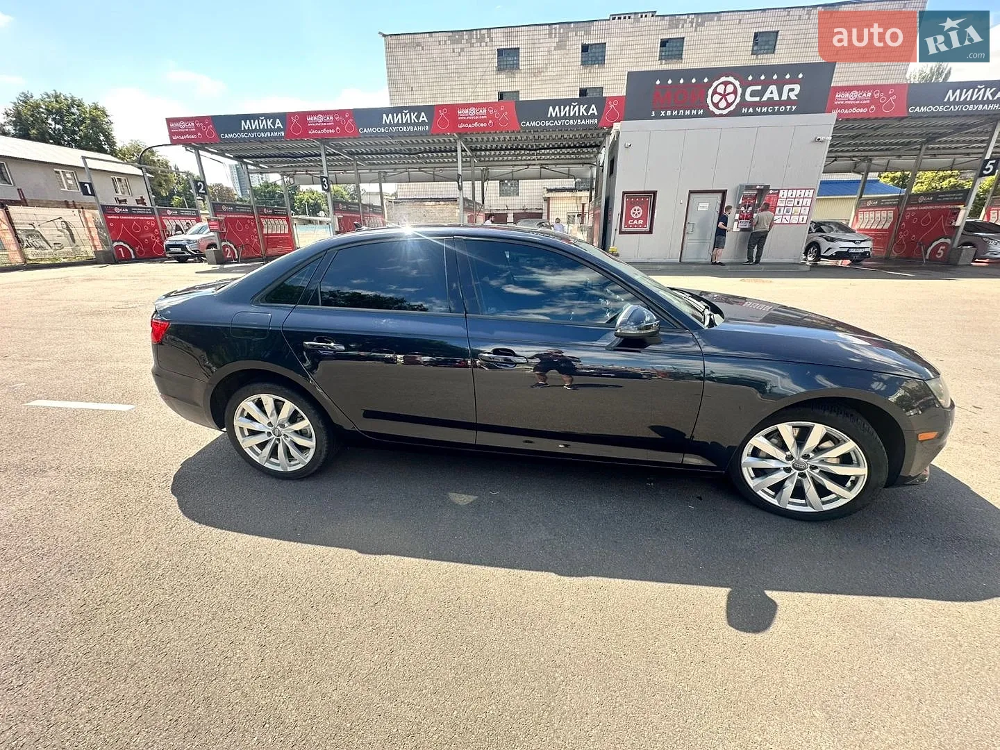 2015 Audi A4 - мініатюра 8