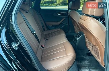 Седан Audi A4 2020 в Новояворівську
