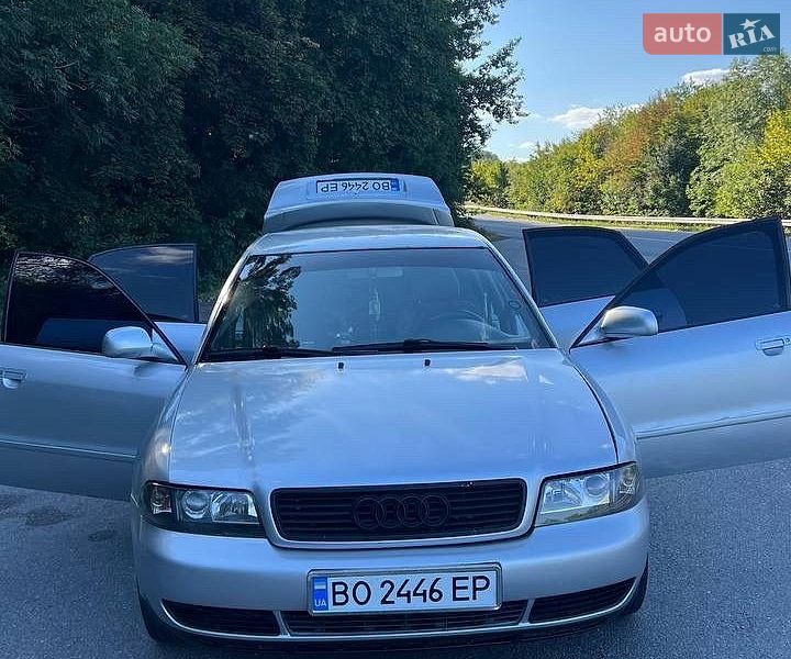 Седан Audi A4 1998 в Заліщиках