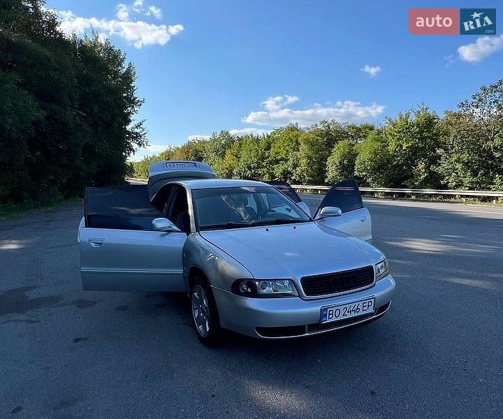 Седан Audi A4 1998 в Заліщиках
