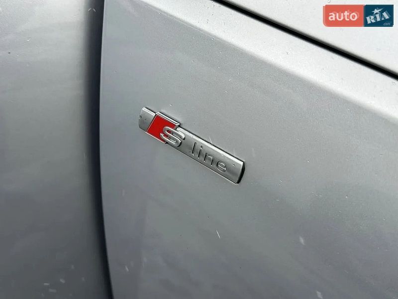Седан Audi A4 2018 в Днепре