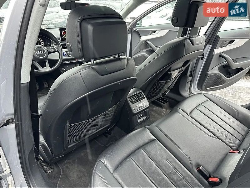 Седан Audi A4 2018 в Днепре