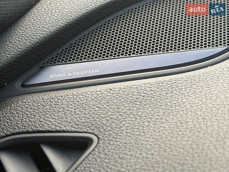 Седан Audi A4 2022 в Полтаве