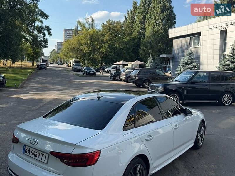 Седан Audi A4 2017 в Києві