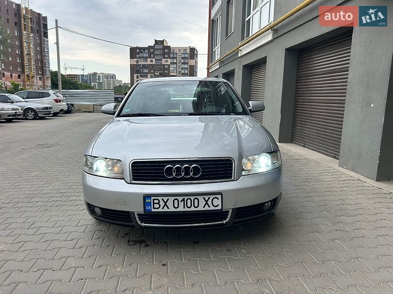 Седан Audi A4 2002 в Черновцах