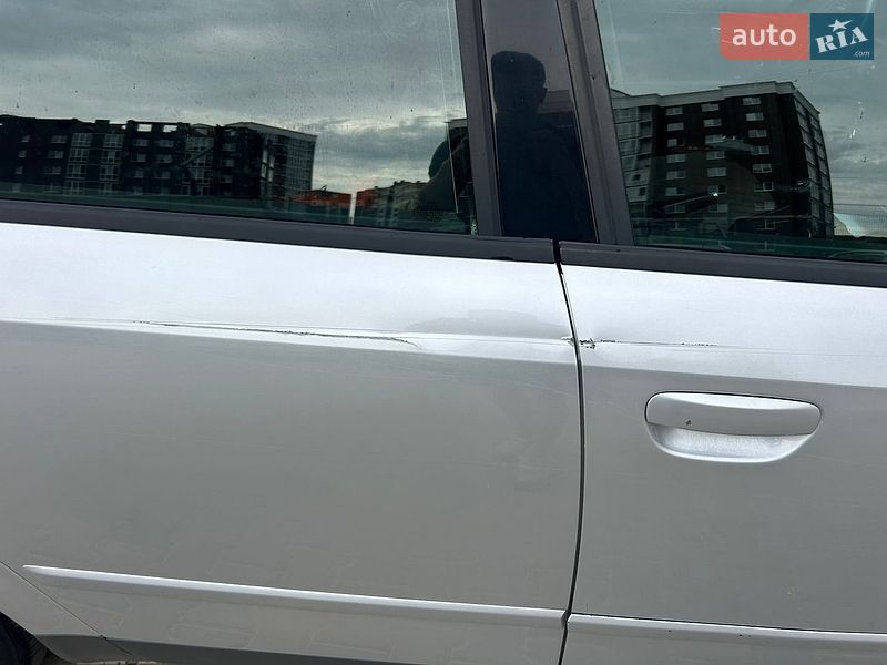 Седан Audi A4 2002 в Черновцах
