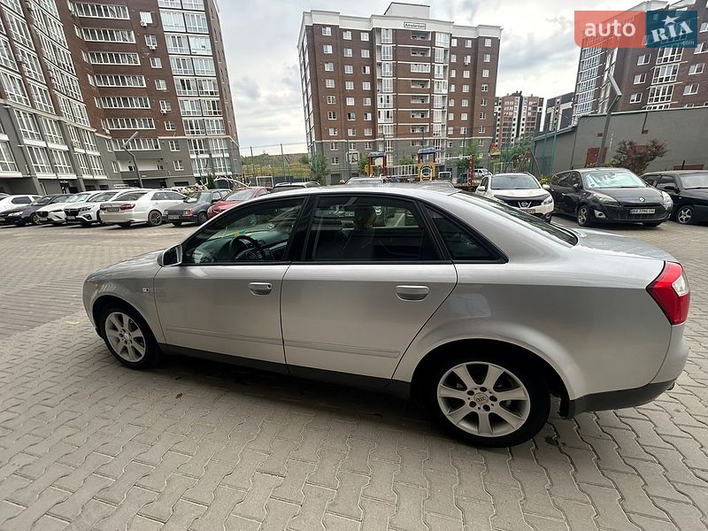 Седан Audi A4 2002 в Черновцах