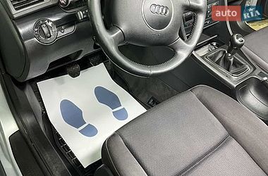 Седан Audi A4 2002 в Черновцах