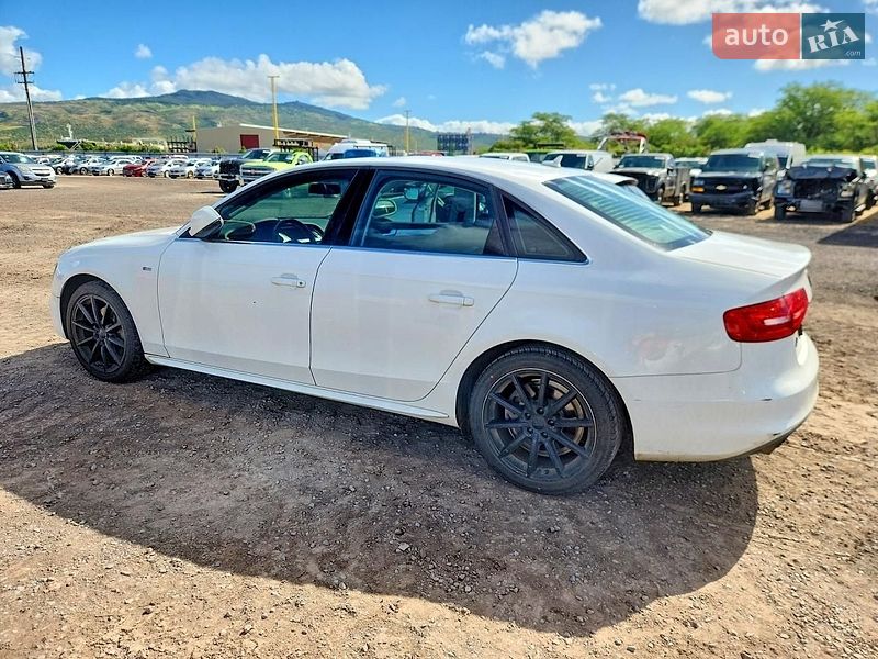 Седан Audi A4 2016 в Львове