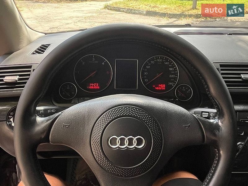 Універсал Audi A4 2002 в Рівному