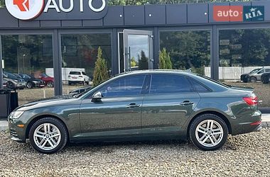 Седан Audi A4 2016 в Львові