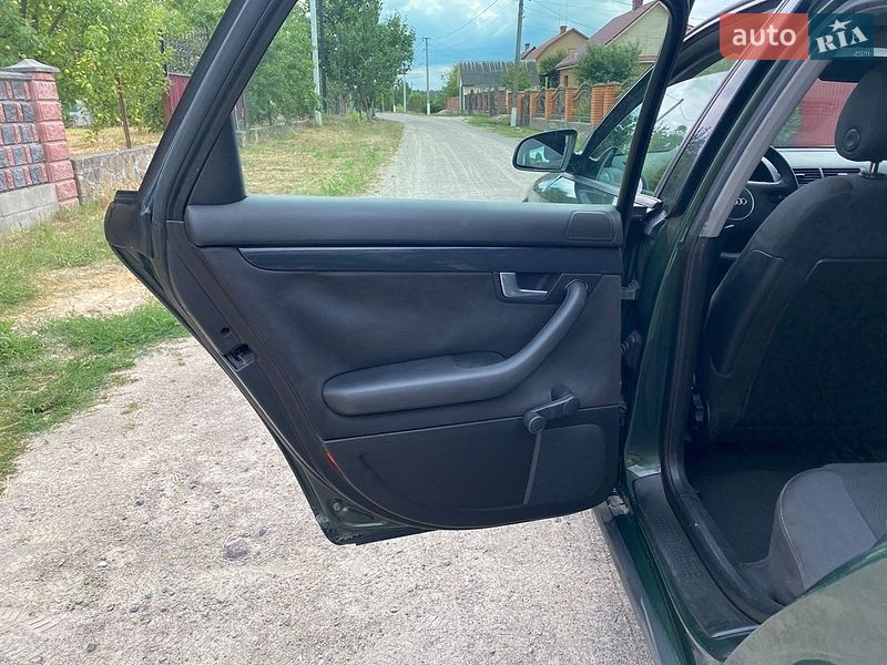 Універсал Audi A4 2001 в Рокитному
