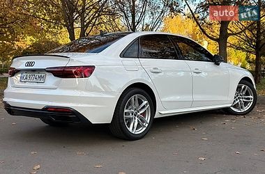 Седан Audi A4 2019 в Киеве