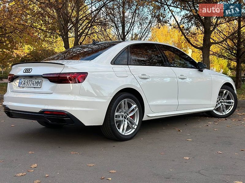 Седан Audi A4 2019 в Киеве