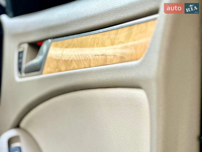 Універсал Audi A4 2009 в Кам'янець-Подільському