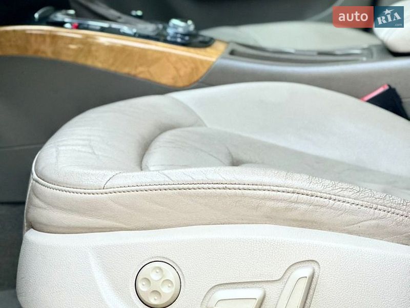Універсал Audi A4 2009 в Кам'янець-Подільському