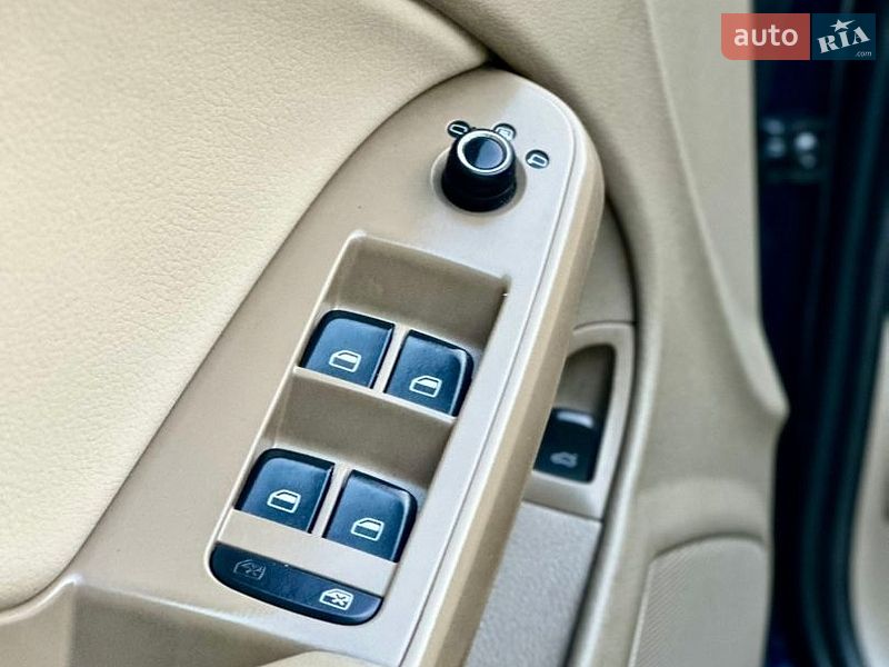 Універсал Audi A4 2009 в Кам'янець-Подільському