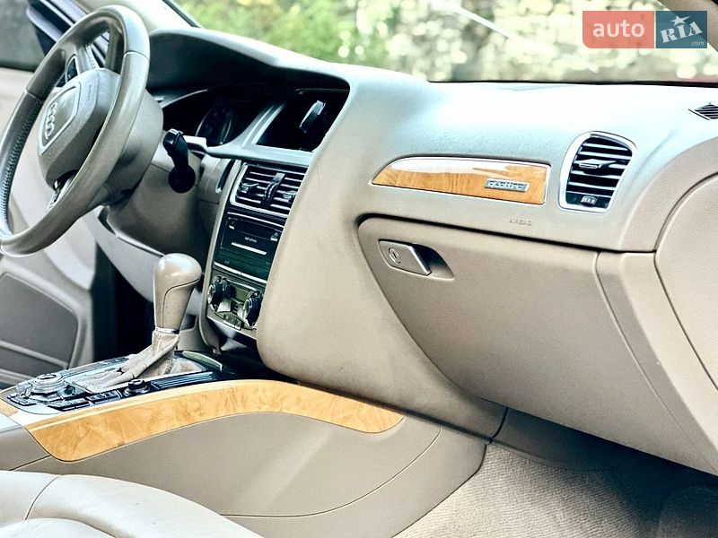 Універсал Audi A4 2009 в Кам'янець-Подільському