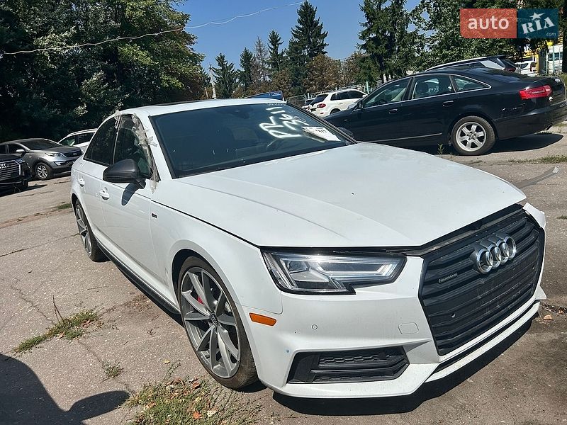 Audi A4, фото з оголошення
