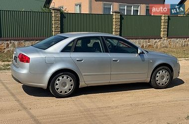 Седан Audi A4 2005 в Сарнах