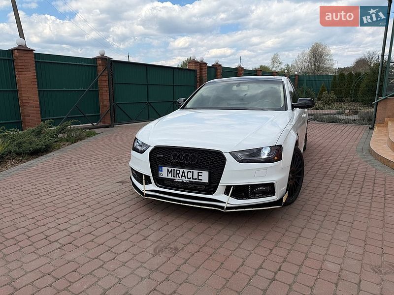 Седан Audi A4 2015 в Мироновке