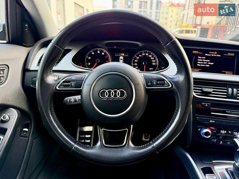 Седан Audi A4 2015 в Львове