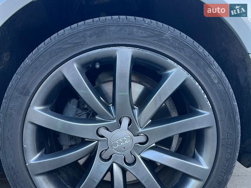 Седан Audi A4 2012 в Сумах