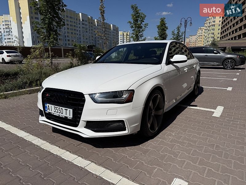 Седан Audi A4 2015 в Києві