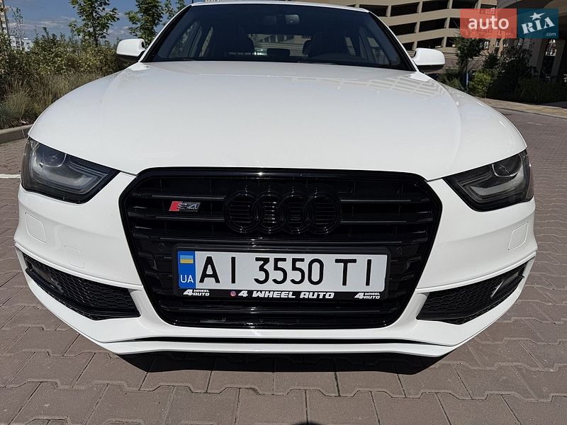 Седан Audi A4 2015 в Києві