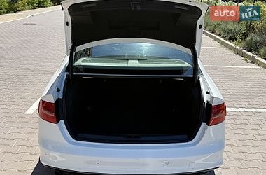 Седан Audi A4 2015 в Києві