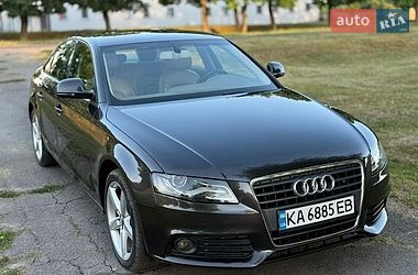 Седан Audi A4 2008 в Ромнах